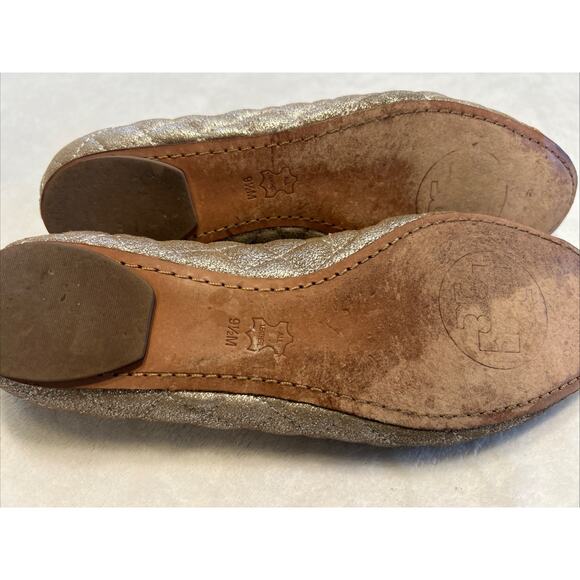 Tory Burch Women’s 9.5 M Kaitlin Quilted Metallic Ballet Flats Tan Silver Gold - Picture 6 of 7